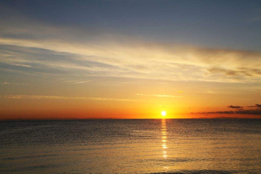 青海湖日出.jpg